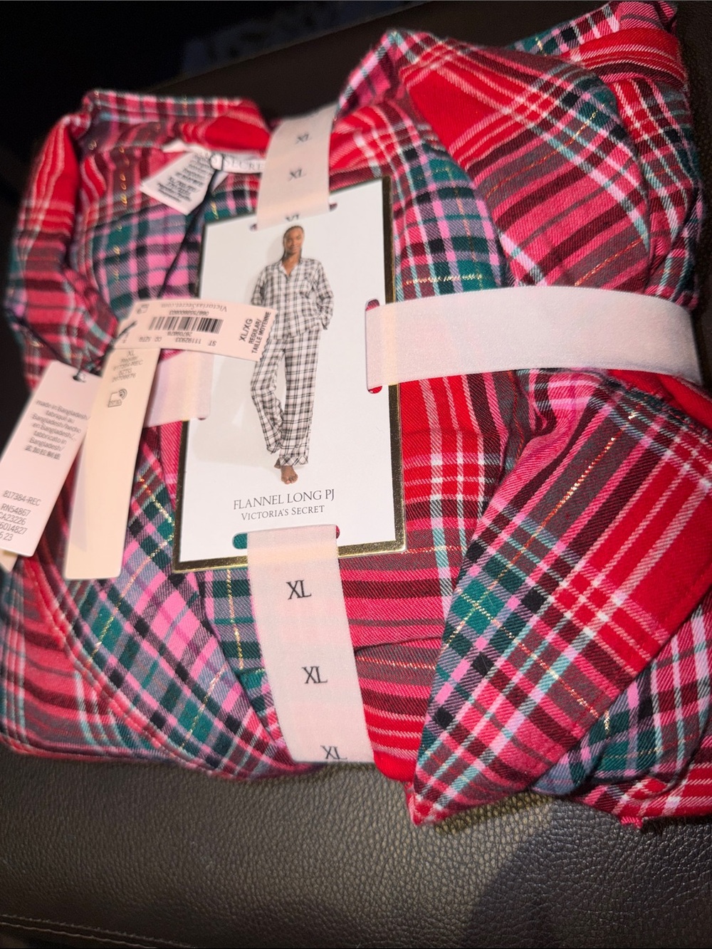 *NWT* Victoria's Secret Red, Green, Gold Plaid Flannel Pajama Set, Size XL